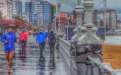 PROHIBIDO CORRER POR ACERAS, PARQUES Y CALZADAS